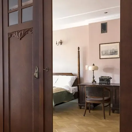 Pixelhome Kamienica Pisarzy Poznan