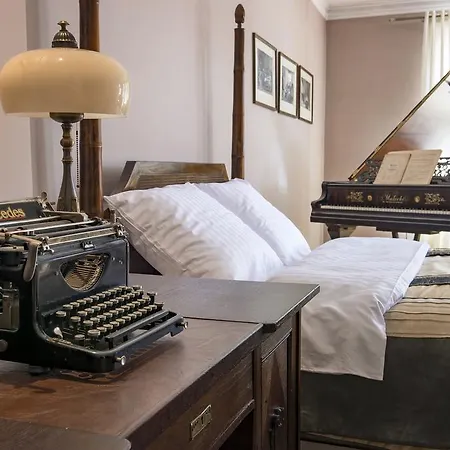 Pixelhome Kamienica Pisarzy * Poznan